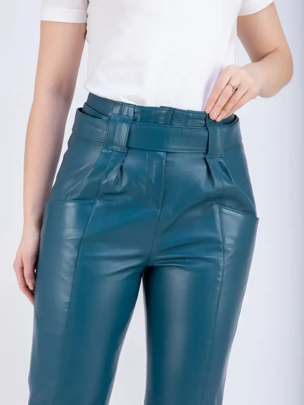 Брюки кожаные женские натуральные