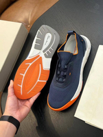 Кроссовки Santoni