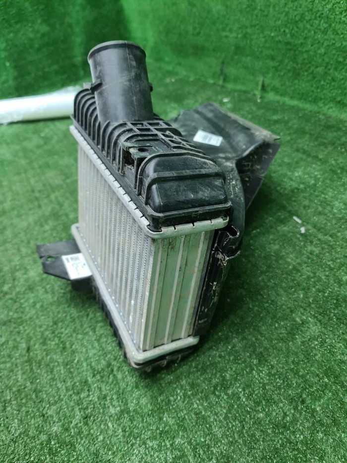 Интеркулер правый Lixiang L7 (2022-н.в.)