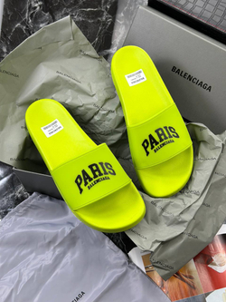 Шлепанцы Balenciaga