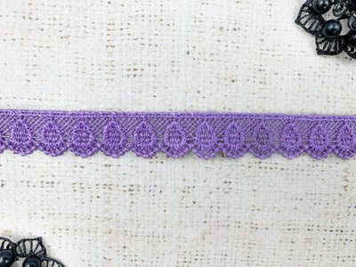 Кружево плетеное, ш. 2-2,2 см.