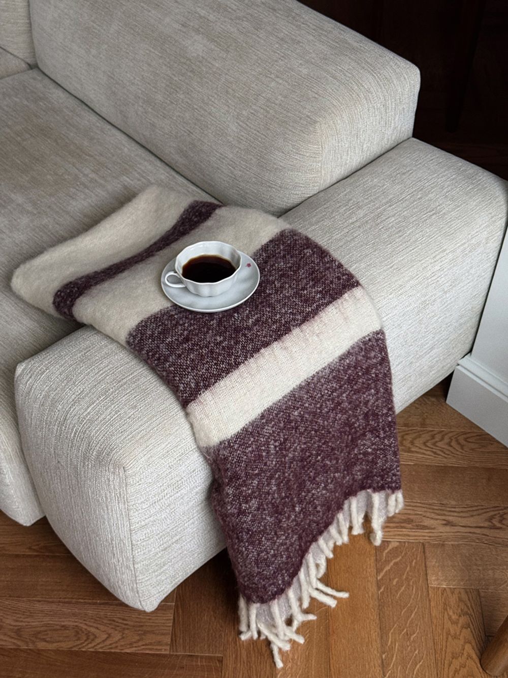 Плед мохеровый Over Horizon цвета марсала из коллекции Trendy Ruffles, 130х180 см