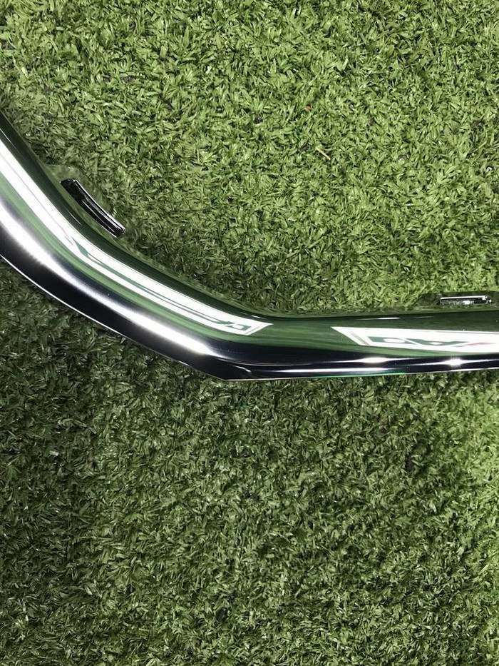 Молдинг решетки радиатора Skoda Rapid 1 (2012-2020)