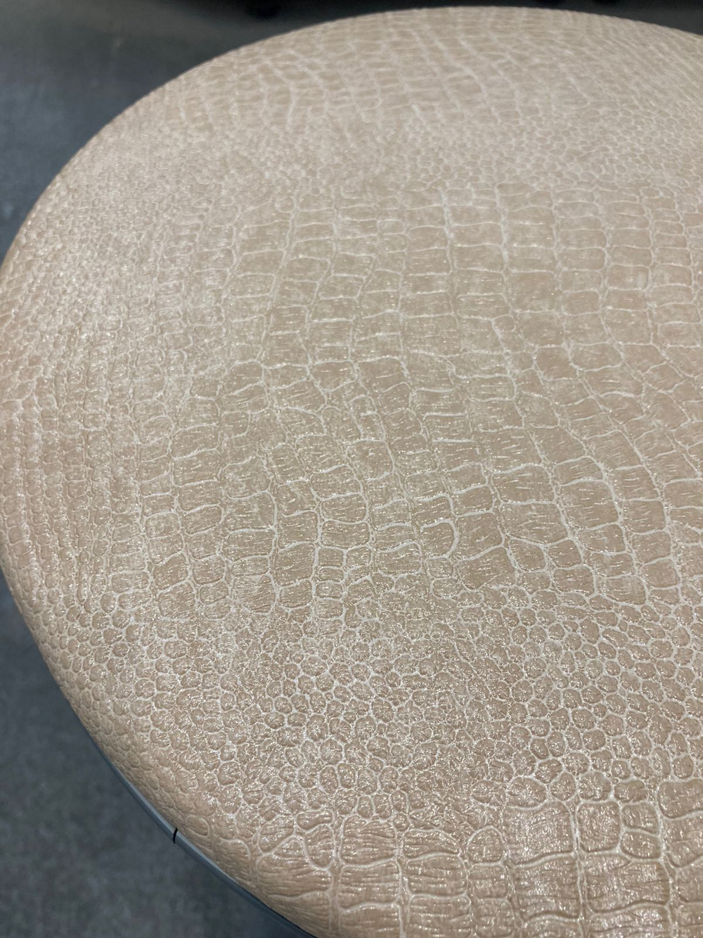 Табурет Сфера каркас хром основание круг экокожа бежевый крокодил