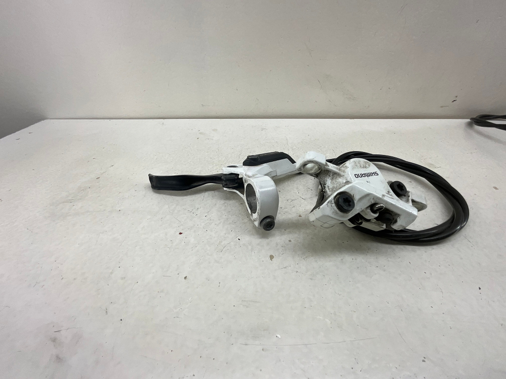 Тормоз для велосипеда Shimano BL-MT396 передний