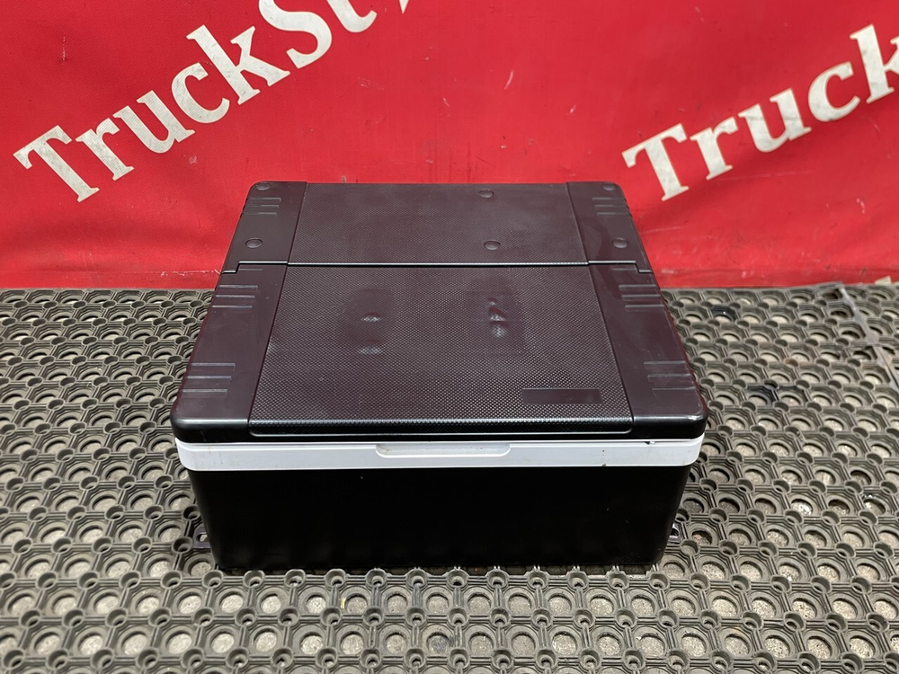 Холодильник 2024г