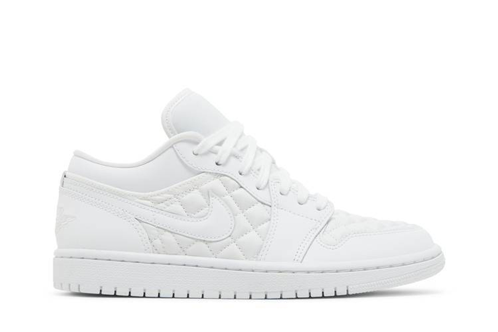 Кроссовки Jordan Air Jordan 1 Low Quilted "Triple White" (Женская размерная сетка)
