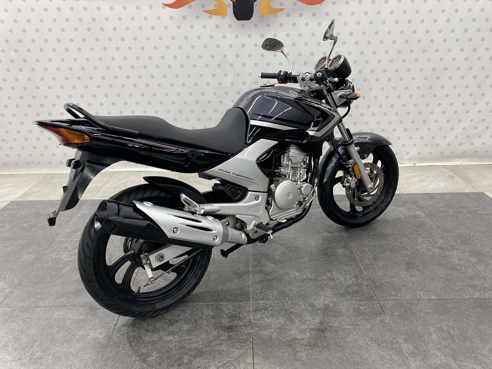 Yamaha YBR250, 2011