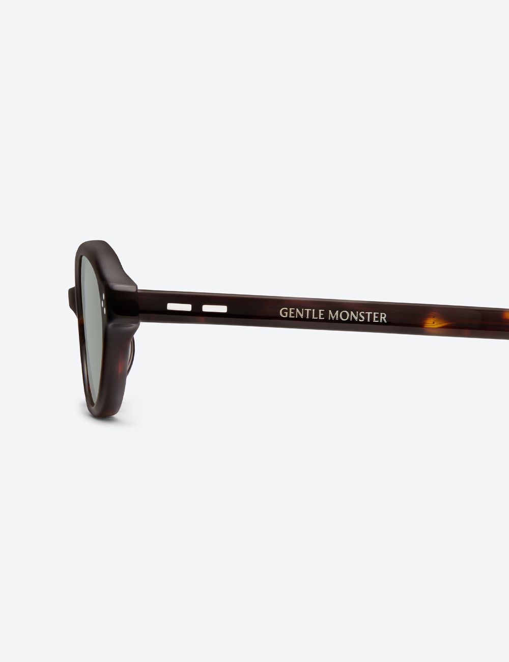 Солнцезащитные очки Gentle Monster La Cha T1
