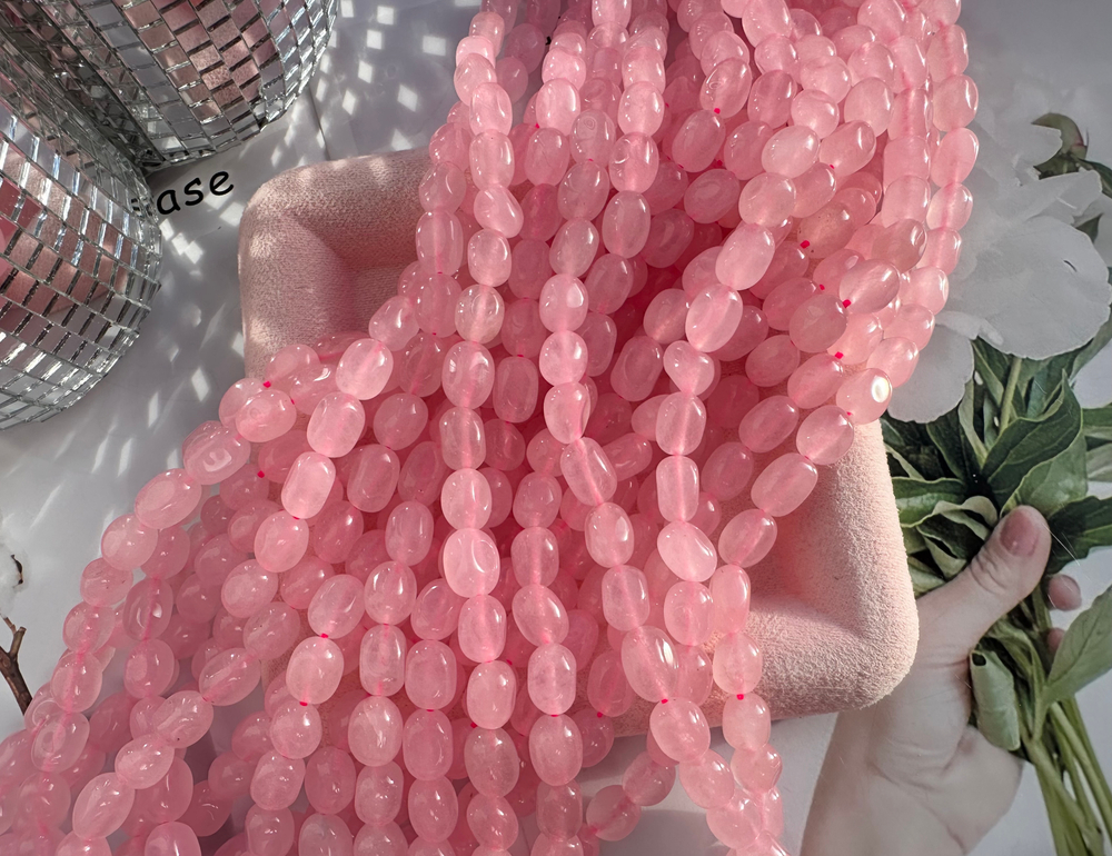 Нить бусин из розового кварца 7,5-9мм (галтовка)
