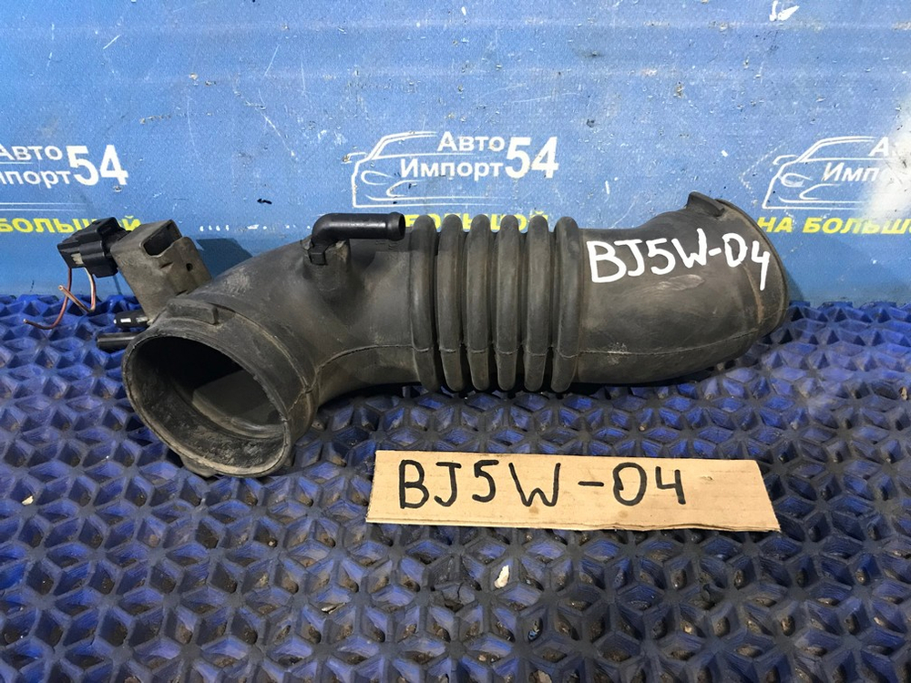 Гофра воздушного фильтра MAZDA FAMILIA 1999