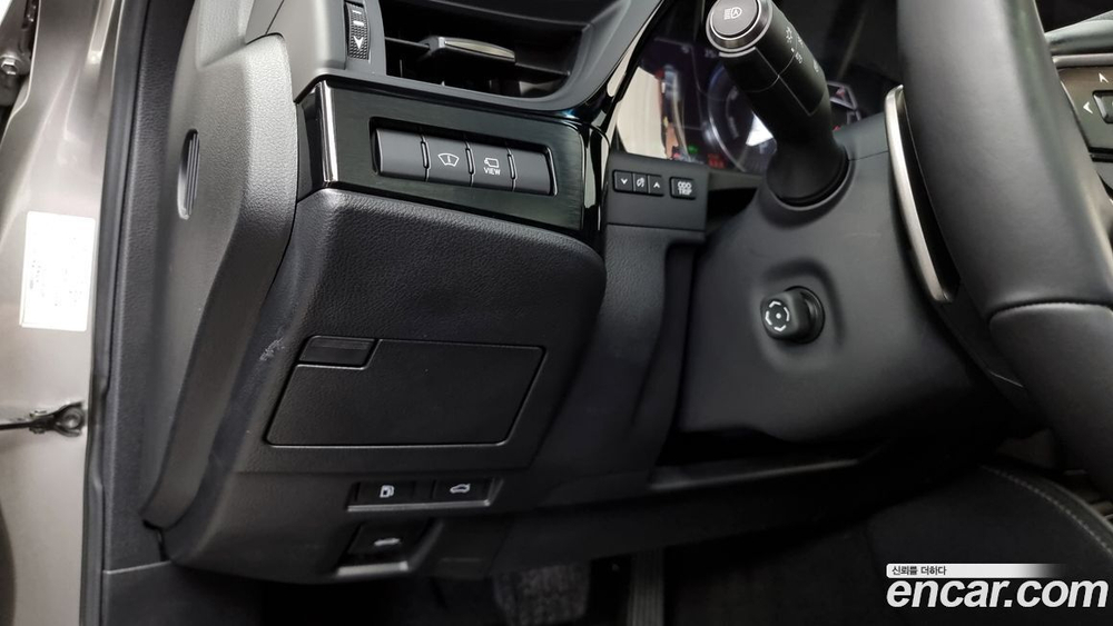 Lexus ES300h 7 Generation Executive (11.2021)