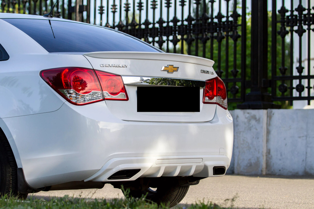 Лип спойлер Chevrolet Cruze (черный глянец)