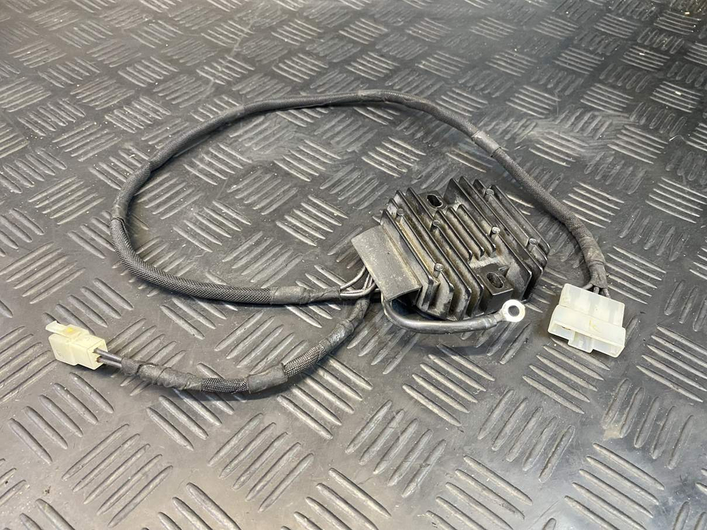 Реле зарядки KTM 250 Duke 2020