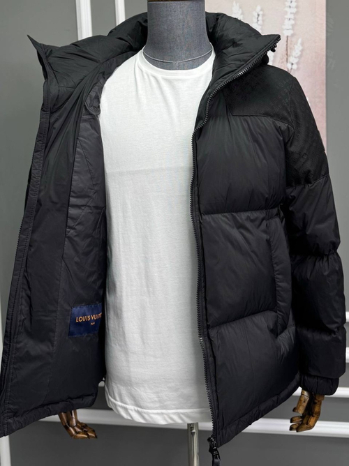 Пуховик Louis Vuitton