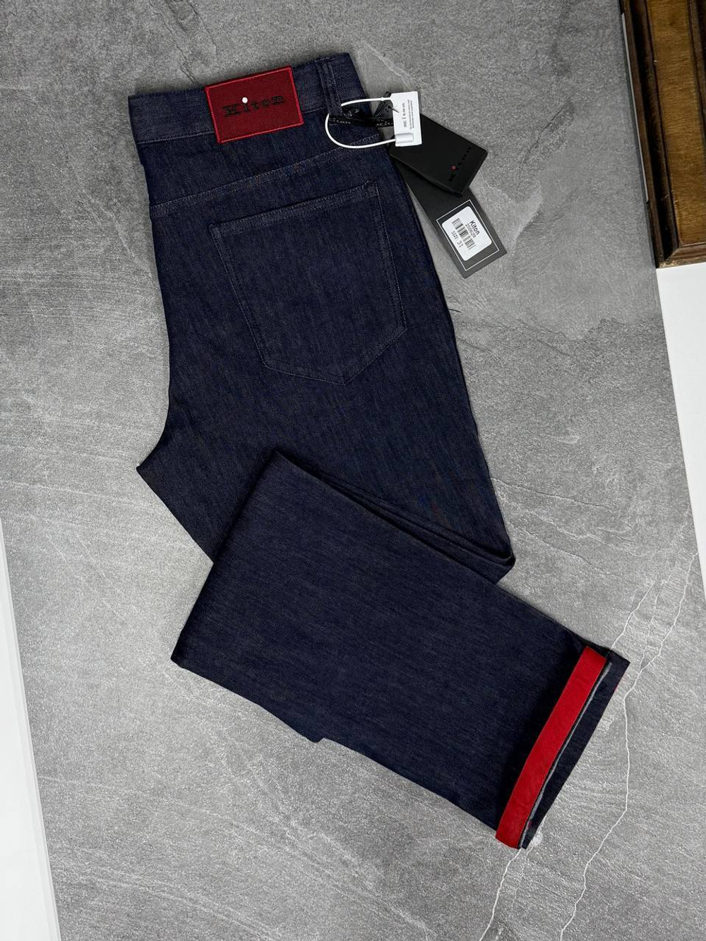 Джинсы Kiton