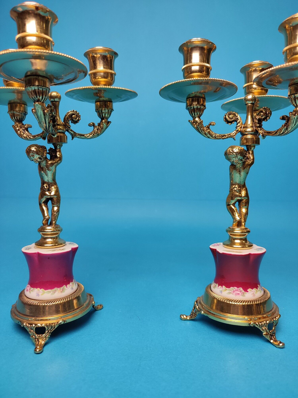 Пара подсвечников