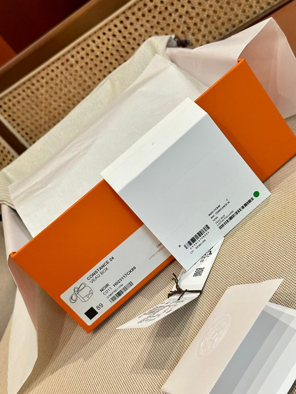 Hermes Constance 24