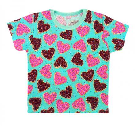 Футболка для девочки 411/109 сердца, глазурь