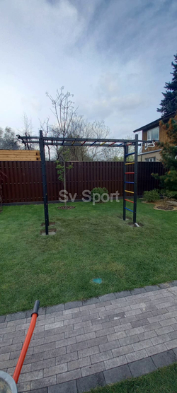 Монтаж уличной шведской стенки Sv Sport Рукоход (4 вертикальных столба)