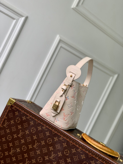 Louis Vuitton All In BB