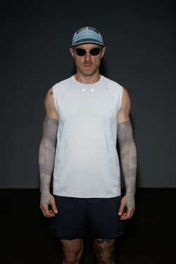 Майка Blue Monte Frog Breath Trail Running Vest "Pulp and Paper White"