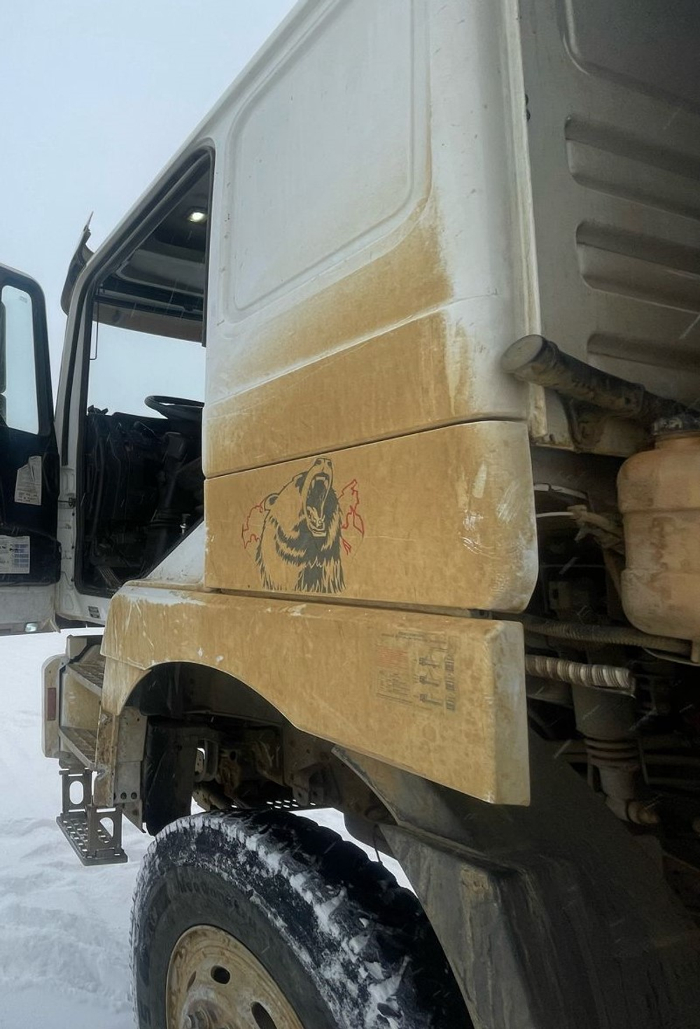 Shacman (Shaanxi) SX* 6x6 Самосвал SX32586T385 (Дизельный, 11,6 л, 369 л.с., МТ)