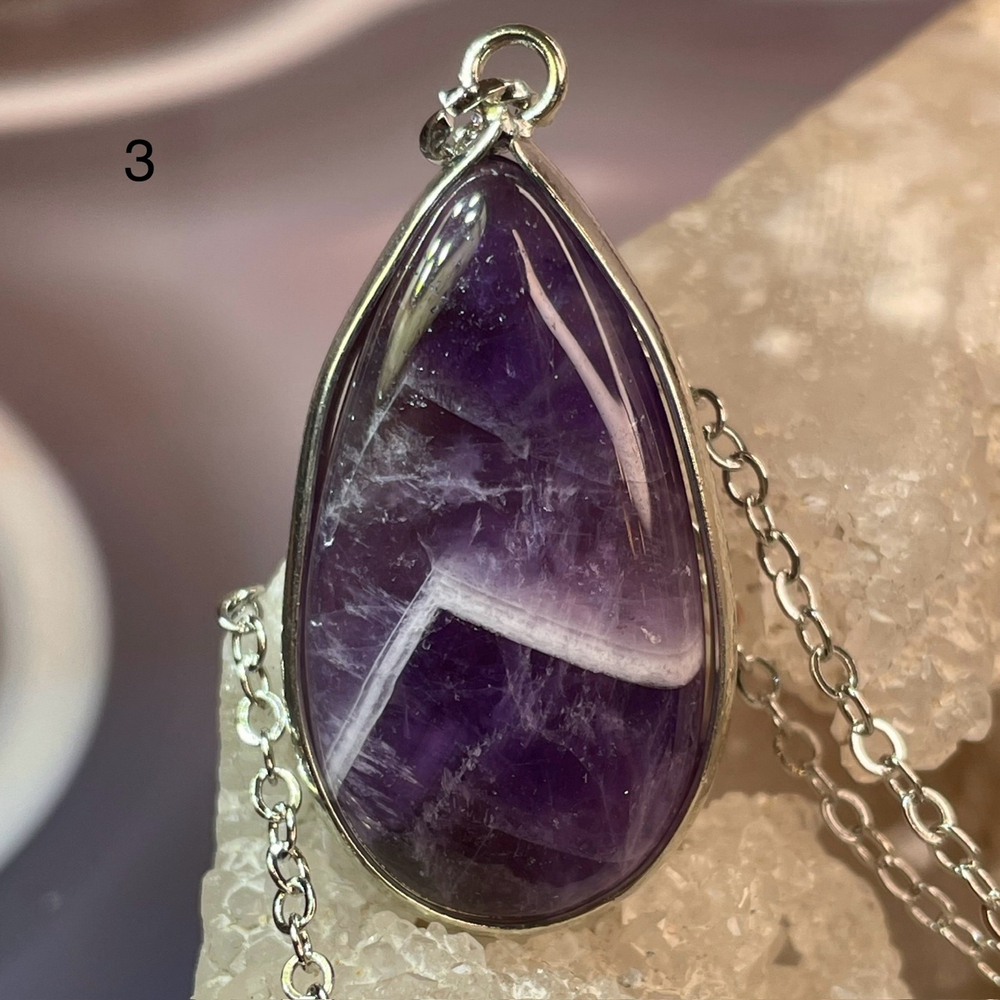 38967 Аметист Кулон 18*32мм на цепочке покр. родий