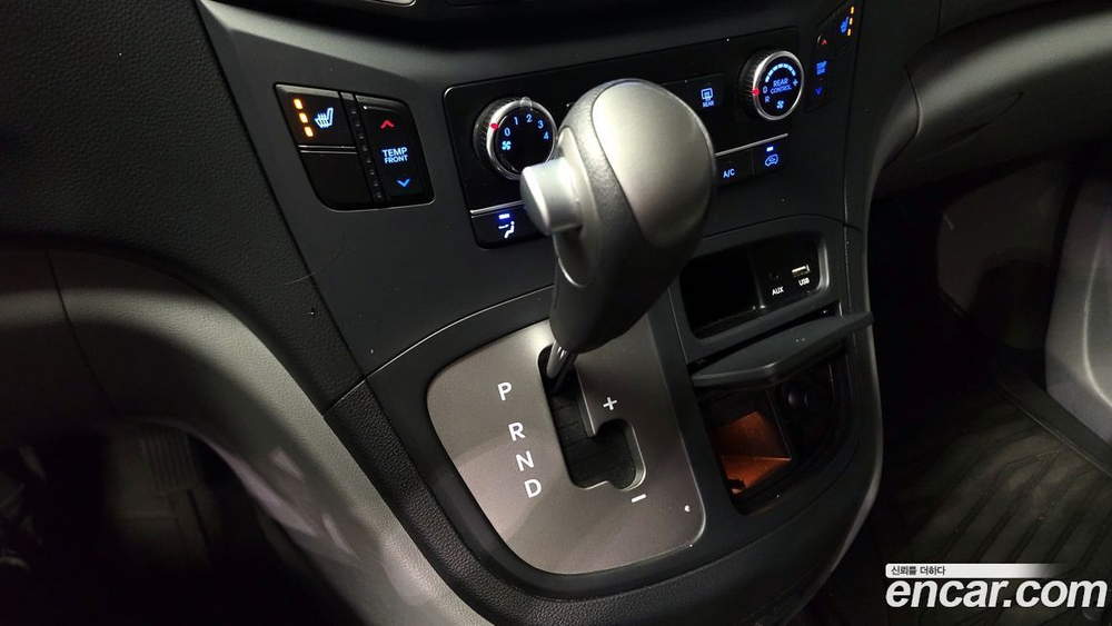 Hyundai The New Grand Starex Wagon 11-и местный (09.2019)