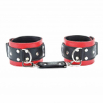 Красно-чёрные кожаные наручники (Цвет: красный с черным)