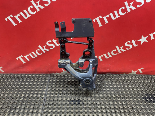 Кронштейн рессоры передней левый 2019г