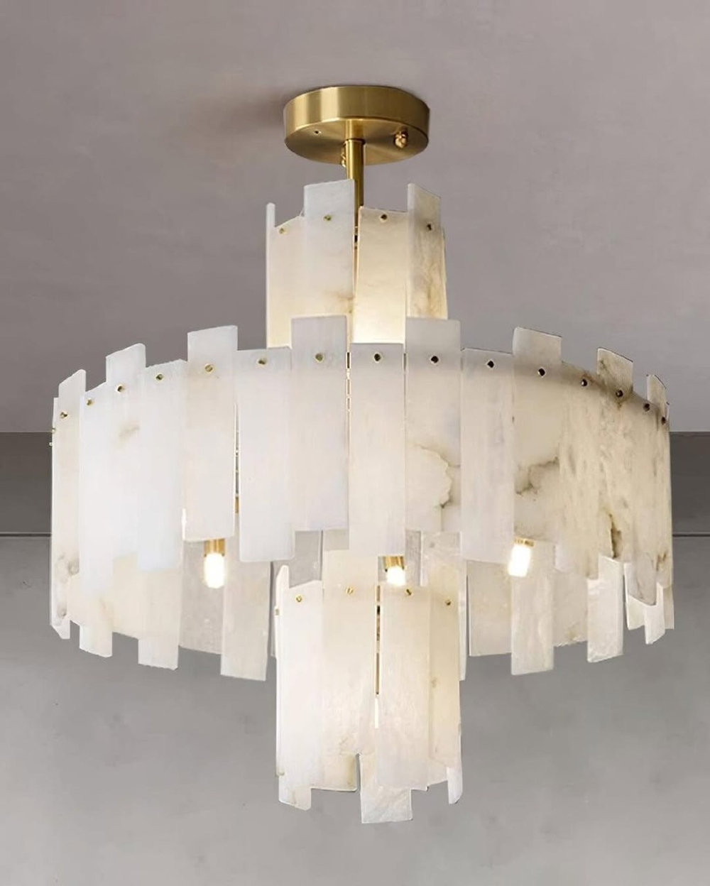 Эффектная подвесная люстра из натурального камня.✨