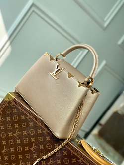 Louis Vuitton Capucines MM