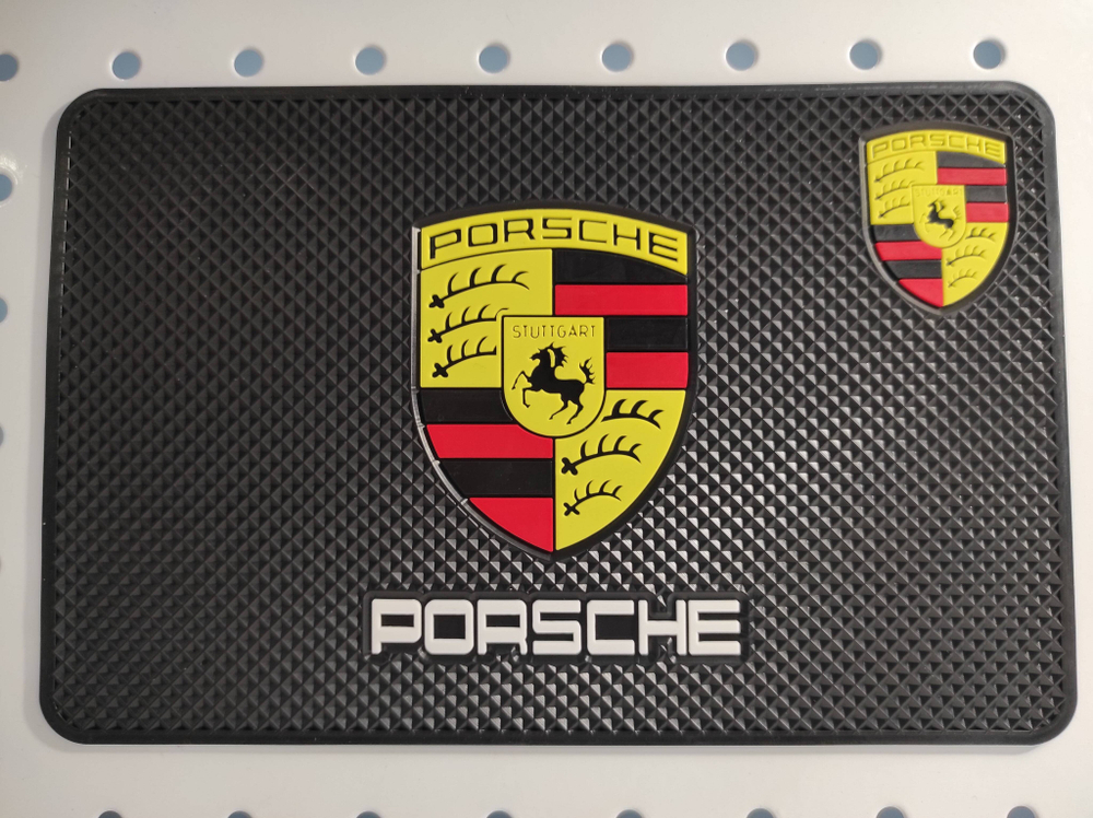 Porsche / Коврик на панель (1 шт.)