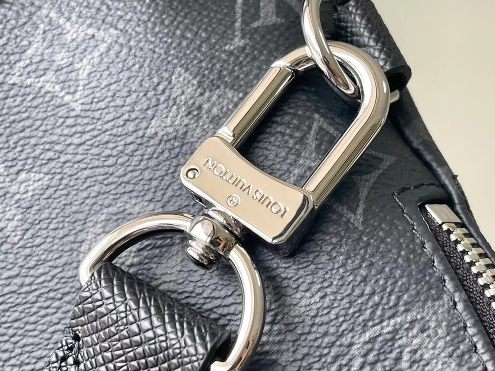 Avenue Slingbag