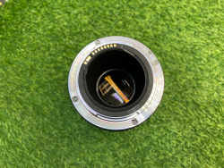 Canon EF 200mm 2.8L II USM