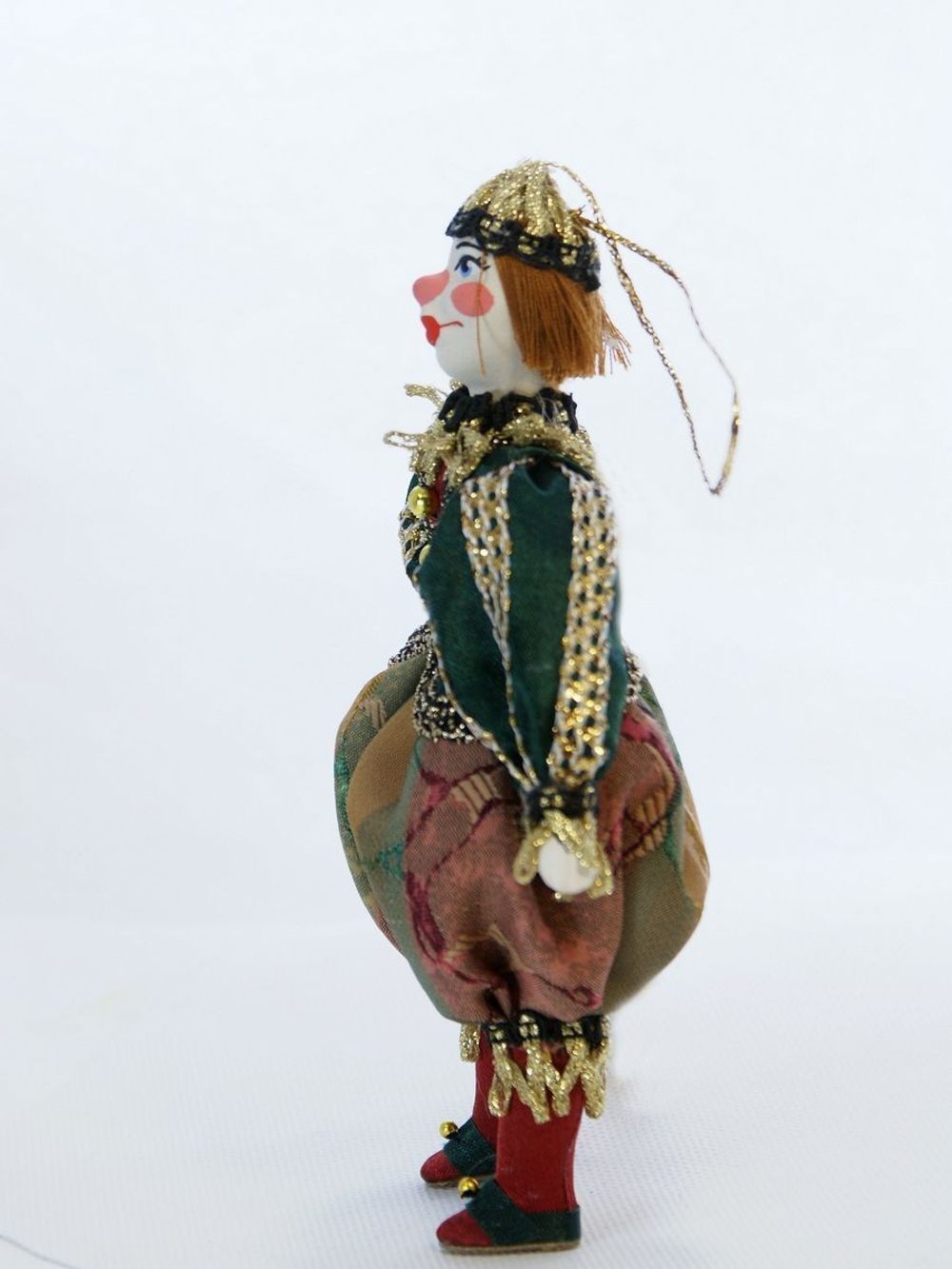 Кукла фарфоровая Королевский шут. Украшение на елку