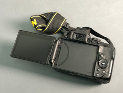Nikon D5300 kit AF-P 18-55mm DX VR 3.200 кадров