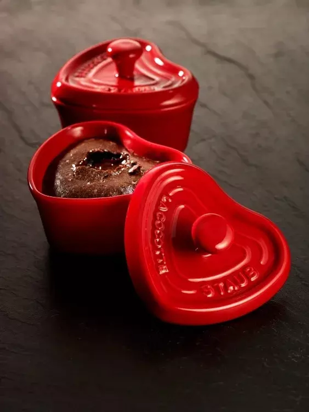 STAUB - Мини-кокотница 200мл сердце красное / артикул   40511-092-0  / GTIN 4009839316593
