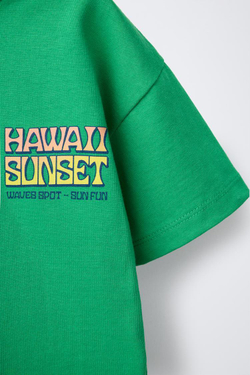 ZARA ФУТБОЛКА С ПРИНТОМ «СЕРФИНГ», ЗЕЛЕНЫЙ