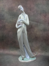 Статуэтка. Фарфор. Клоун Романтичная клоунесса. Lladro. Испания