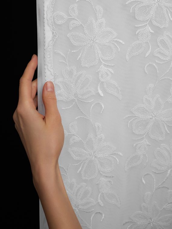 05-174 ОПТ Вышивка на неэл. сетке 22 см, белый 001