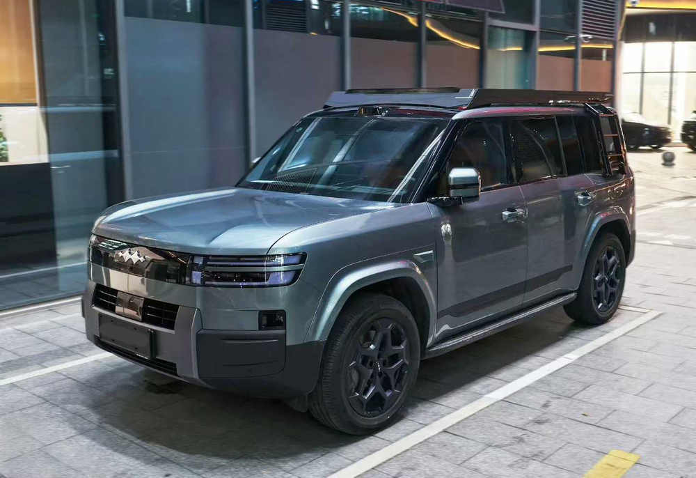 Платформа на крышу с боковой лестницей для BYD Leopard Ti7 Titanium FangChengBao Леопард походный обвес