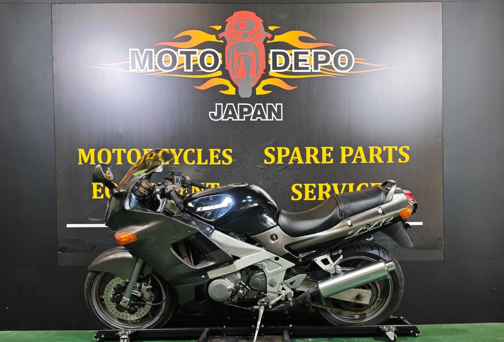 Kawasaki ZZ-R400 2001
