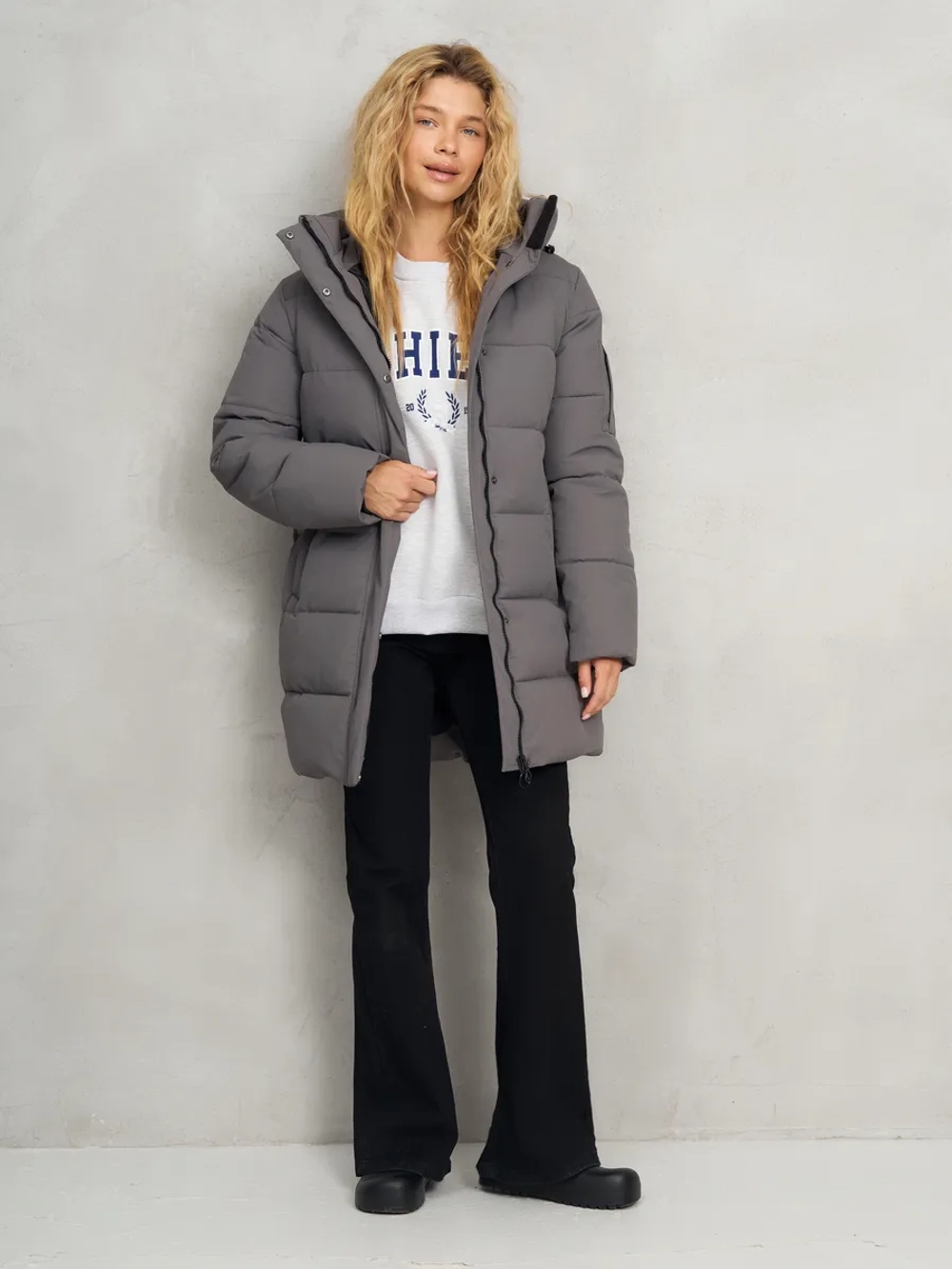 Куртка зимняя удлиненная с капюшоном