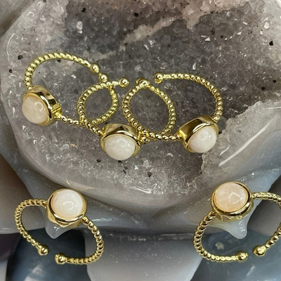 30779 Лунный камень Кольцо 8мм от 17р раздвижное