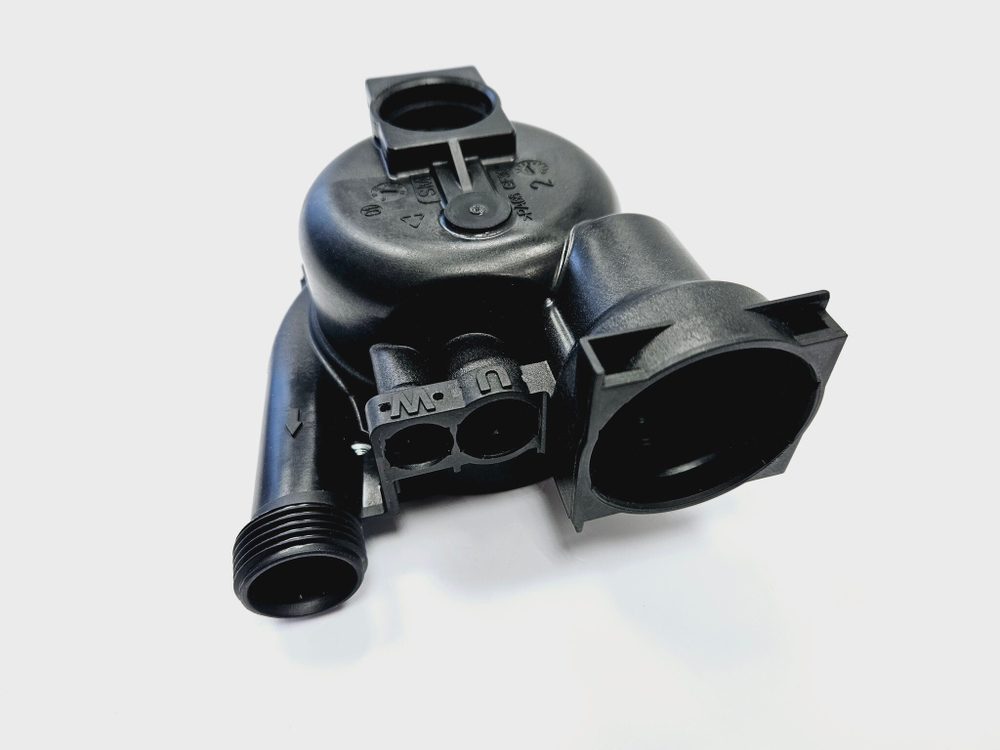 Крышка циркуляционного насоса (без воздухоотводчика) ARISTON Microgenus Plus/TX (арт. 65103096-3)