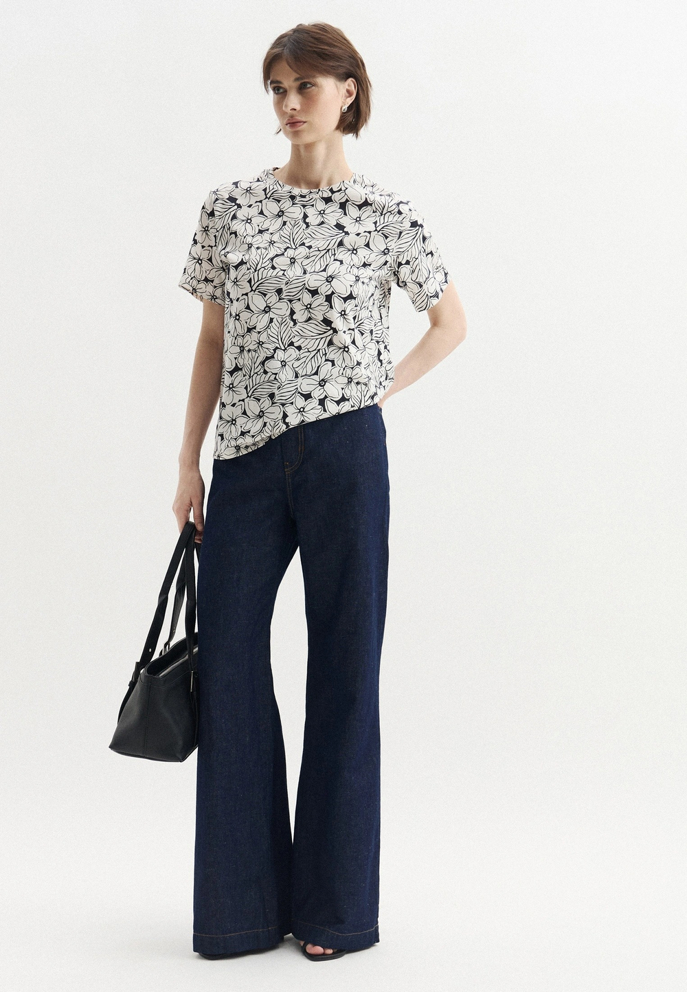 Джинсы женские WEEKEND MAX MARA WKDLATINO