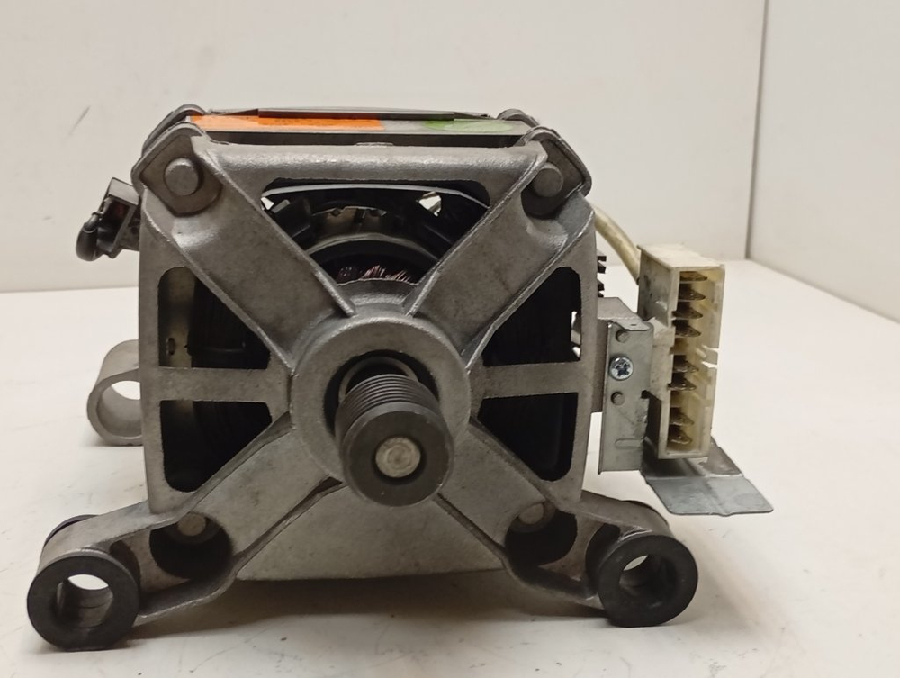 WF8590NFW кт62 Двигатель для стиральной машины Samsung DC31-00002U б/у