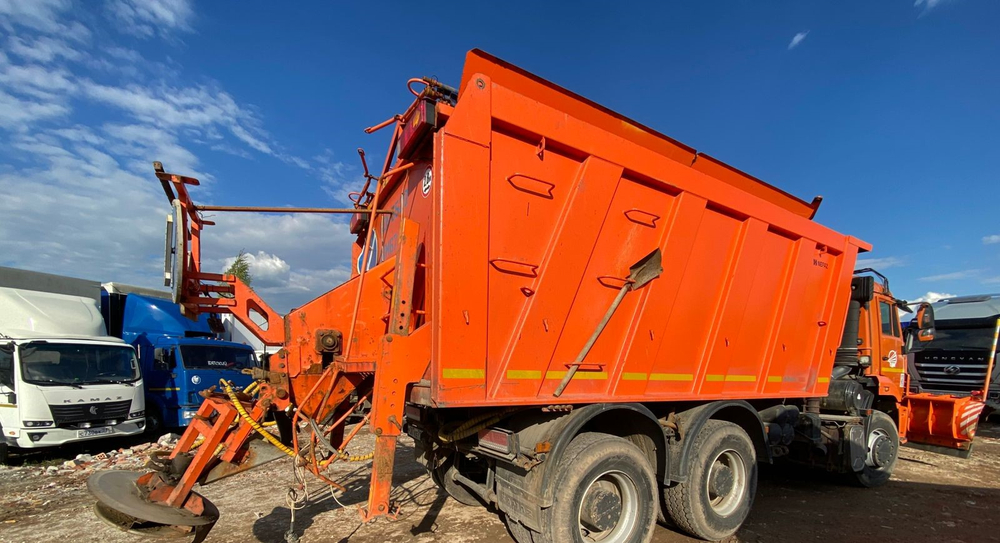 СмолМаш СДК* на шасси КамАЗ 6520 6x4 КДМ СДК-6520( Дизель, 8,9л. 390лс)